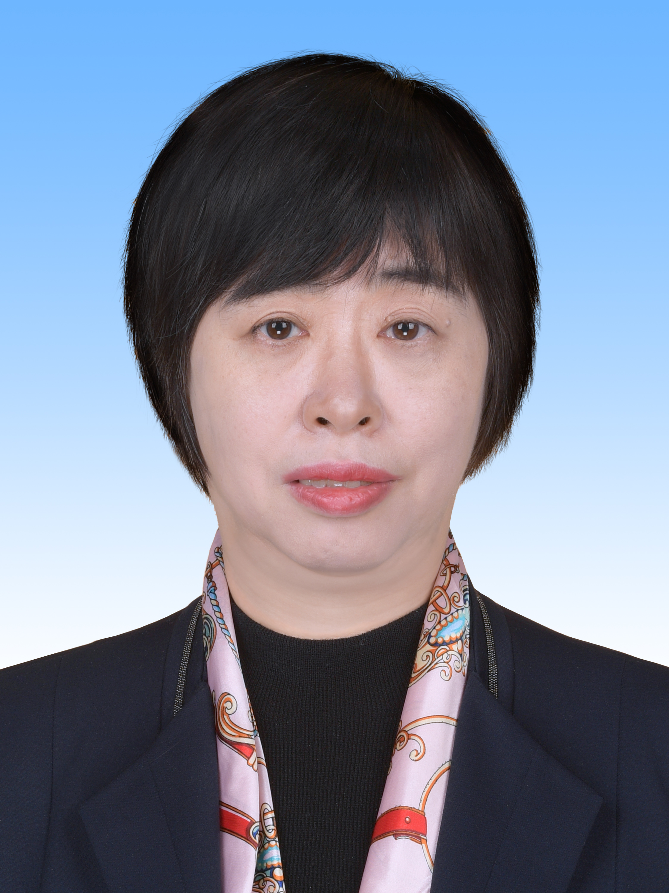 Spokeswoman of Shanghai Municipal Finance Bureau