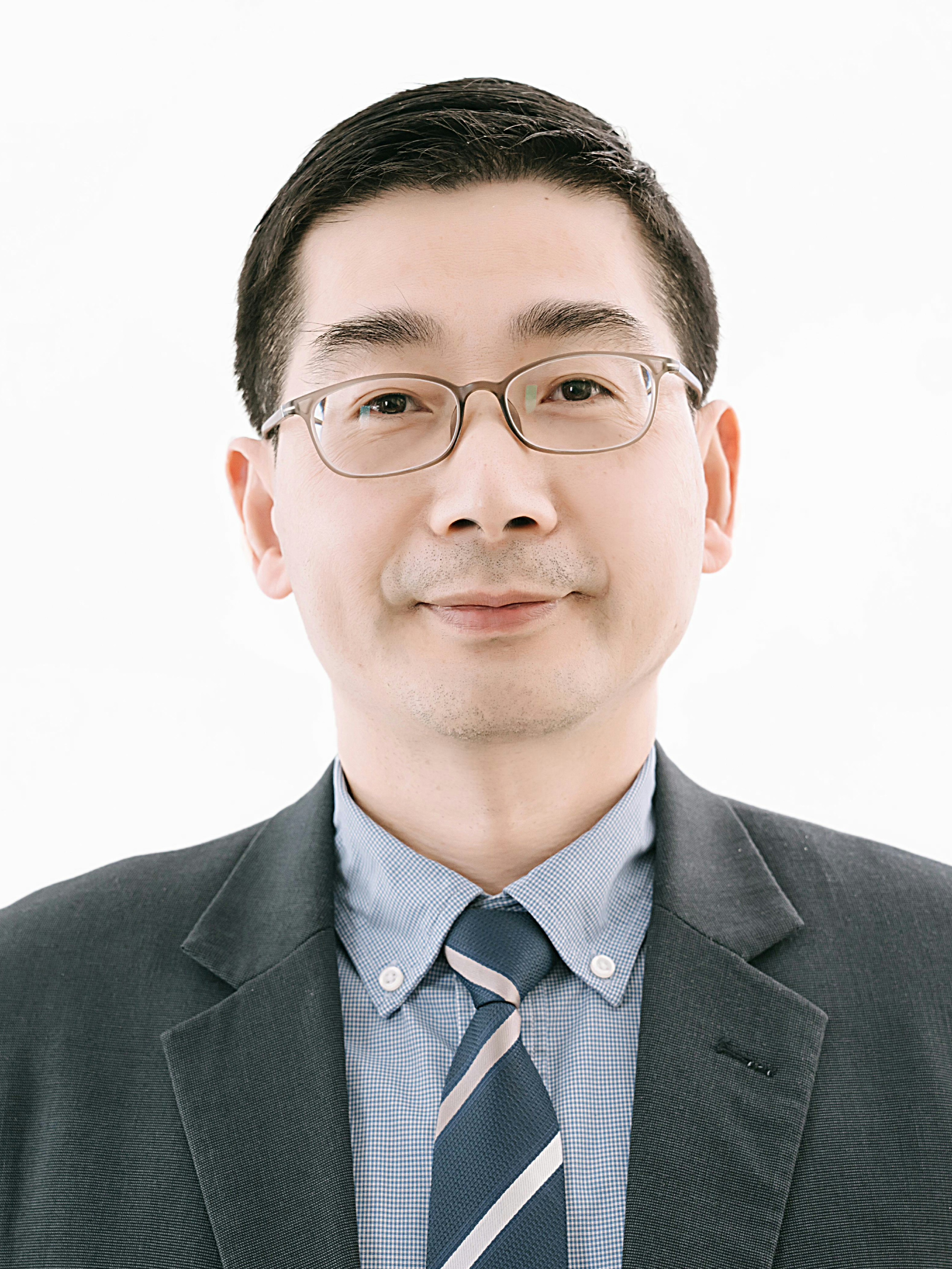 Spokesman of Shanghai Municipal Education Commission